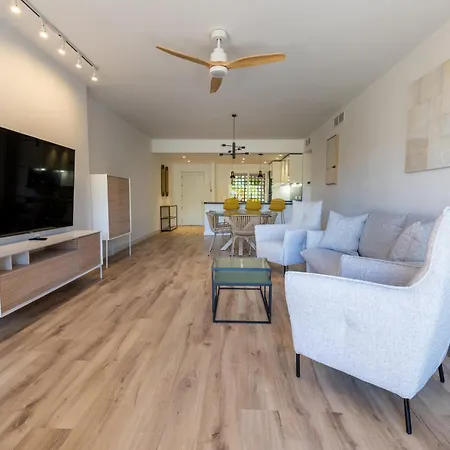Homity Holidays - - La Cartuja Golf Apartment *
