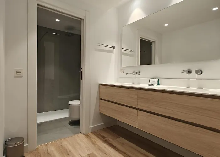 Homity Holidays - - La Cartuja Golf