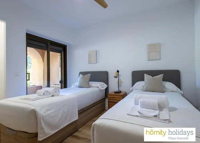 Homity Holidays - - La Cartuja Golf Estepona