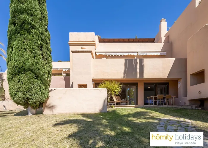 Homity Holidays - - La Cartuja Golf