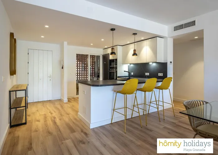 Homity Holidays - - La Cartuja Golf *